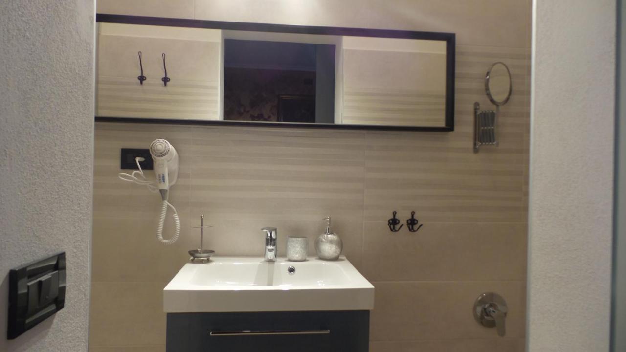 B&B Garda 4U Desenzano del Garda Eksteriør bilde