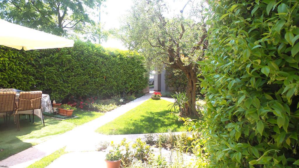 B&B Garda 4U Desenzano del Garda Eksteriør bilde