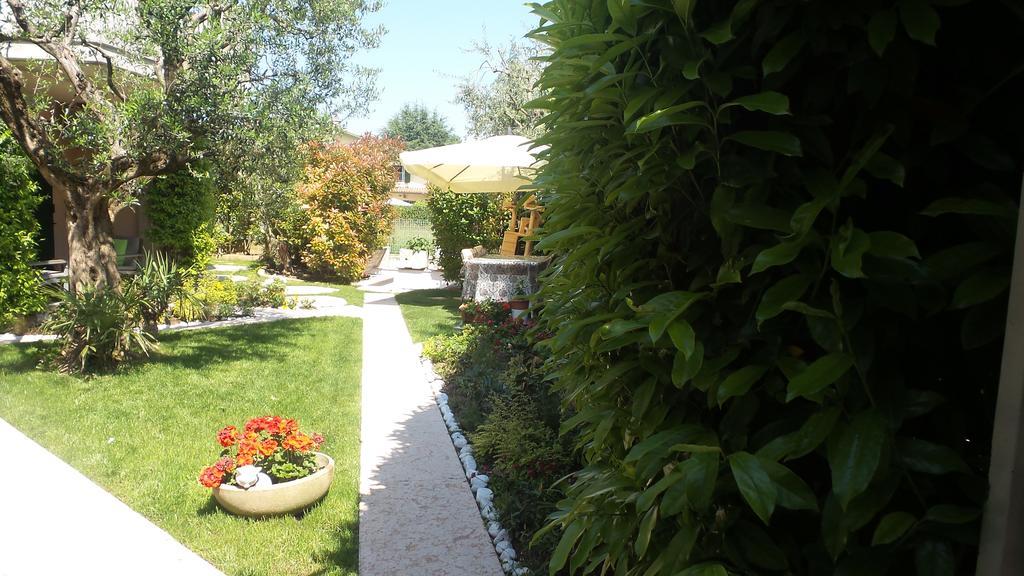 B&B Garda 4U Desenzano del Garda Eksteriør bilde