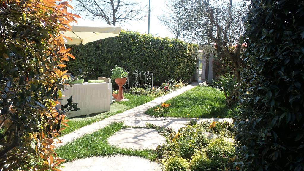 B&B Garda 4U Desenzano del Garda Eksteriør bilde